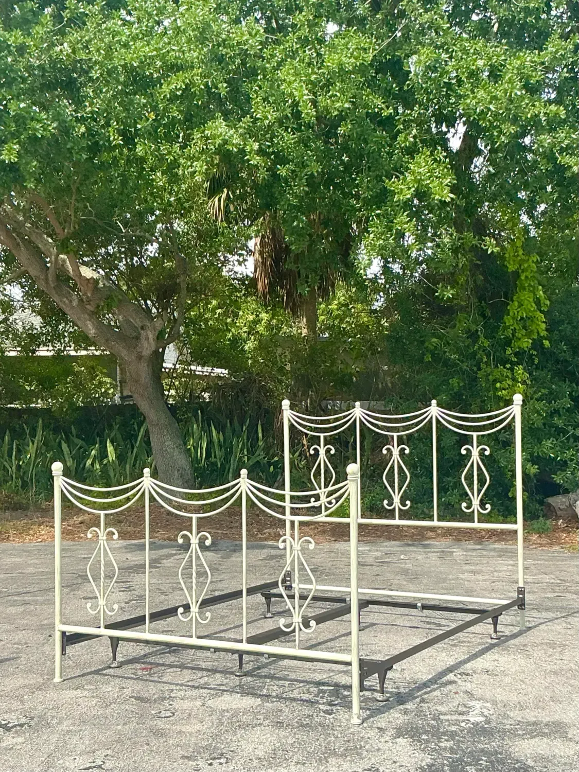 Vintage Regency Swag Metal Queen Bed