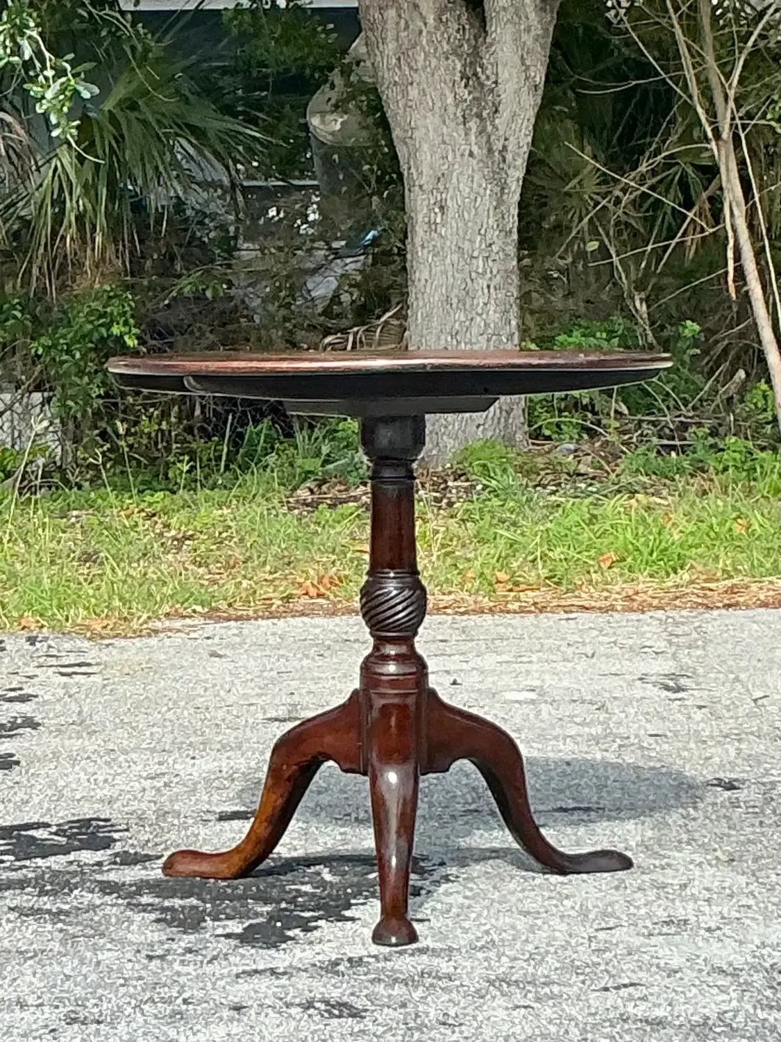 Vintage Regency Tilt Top Side Table — additional photo 7