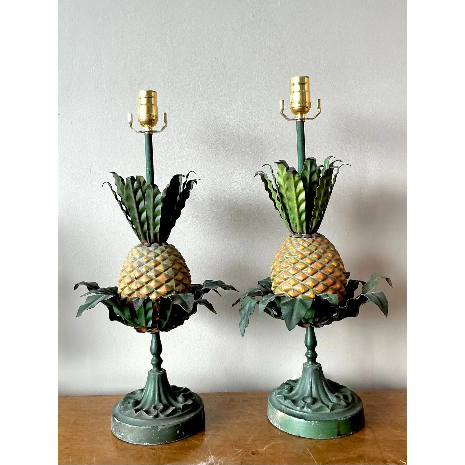 Vintage Regency Tole Pineapple Lamps - A Pair — additional photo 1