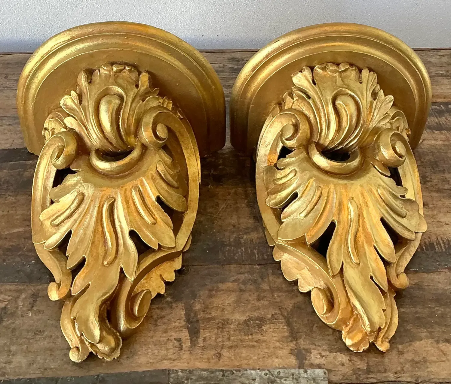 Vintage Rococo Gilt Tipped Brackets - A Pair — additional photo 2