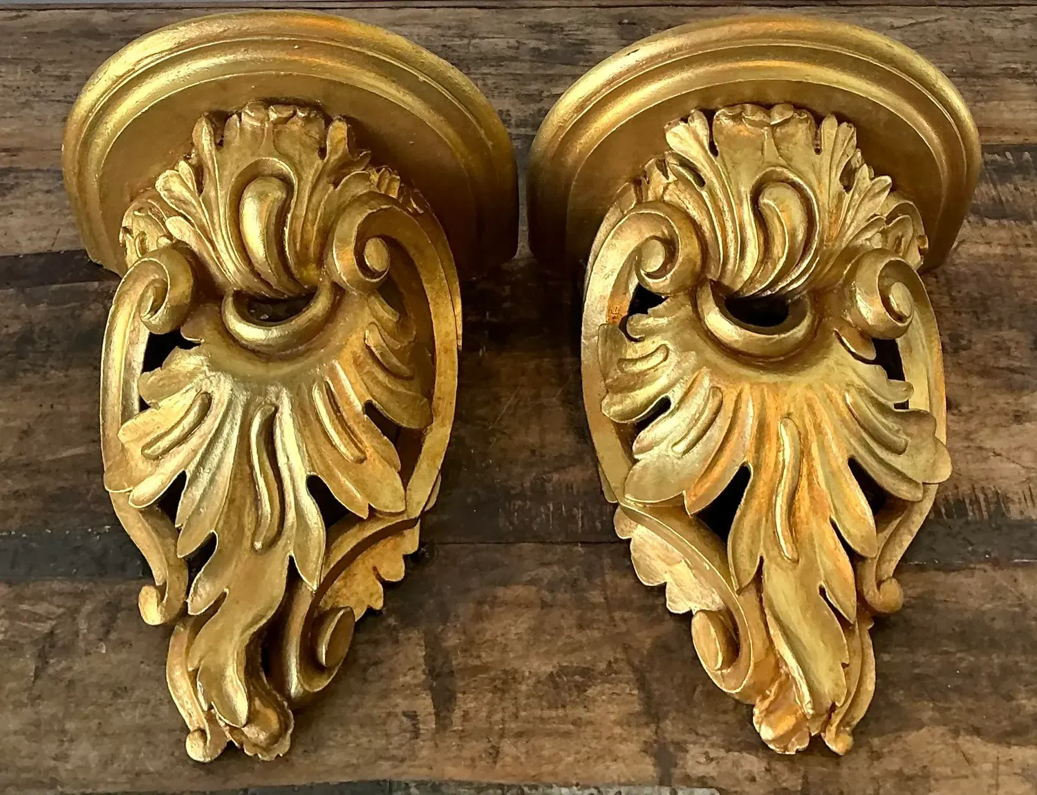 Vintage Rococo Gilt Tipped Brackets - A Pair — additional photo 4