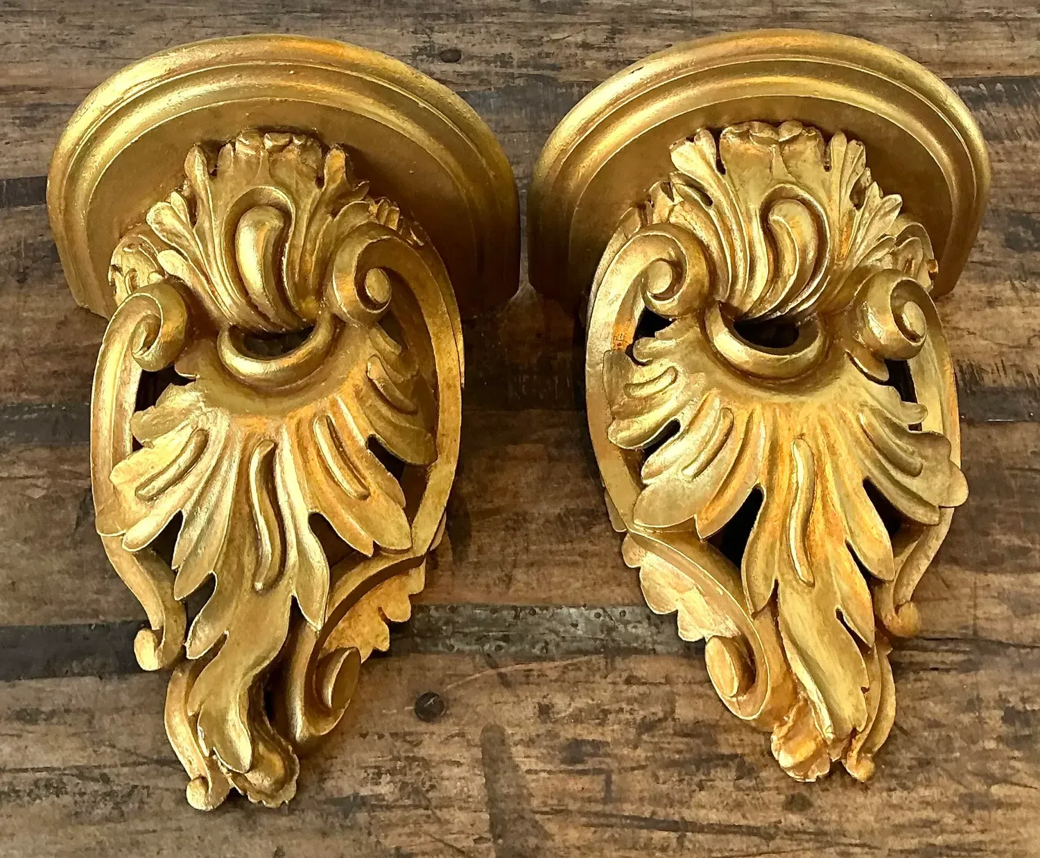 Vintage Rococo Gilt Tipped Brackets - A Pair — additional photo 6
