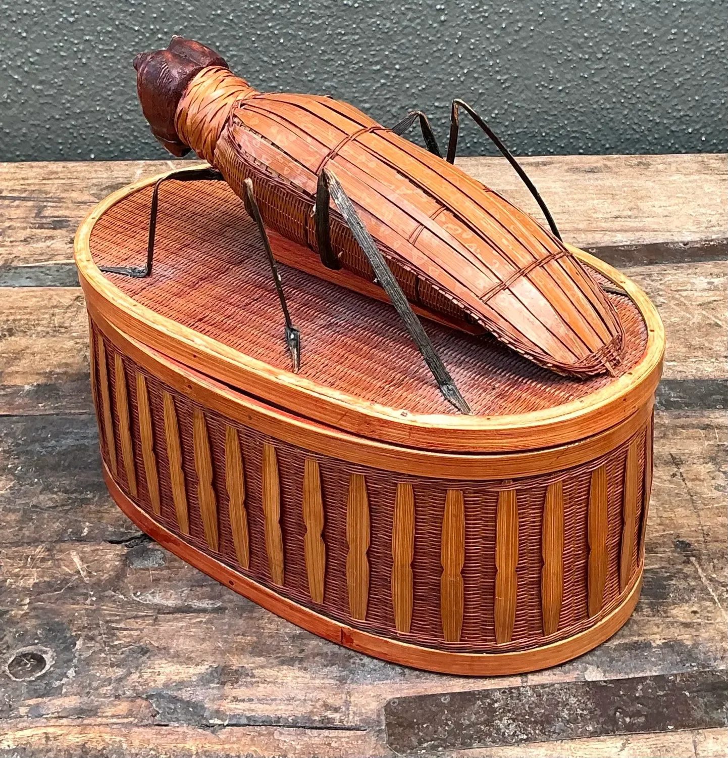Vintage Shanghai Weave Woven Rattan Bug Box — additional photo 5