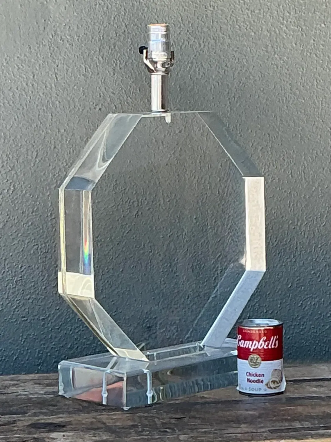 Vintage Slab Lucite Octagon Lamp — additional photo 8
