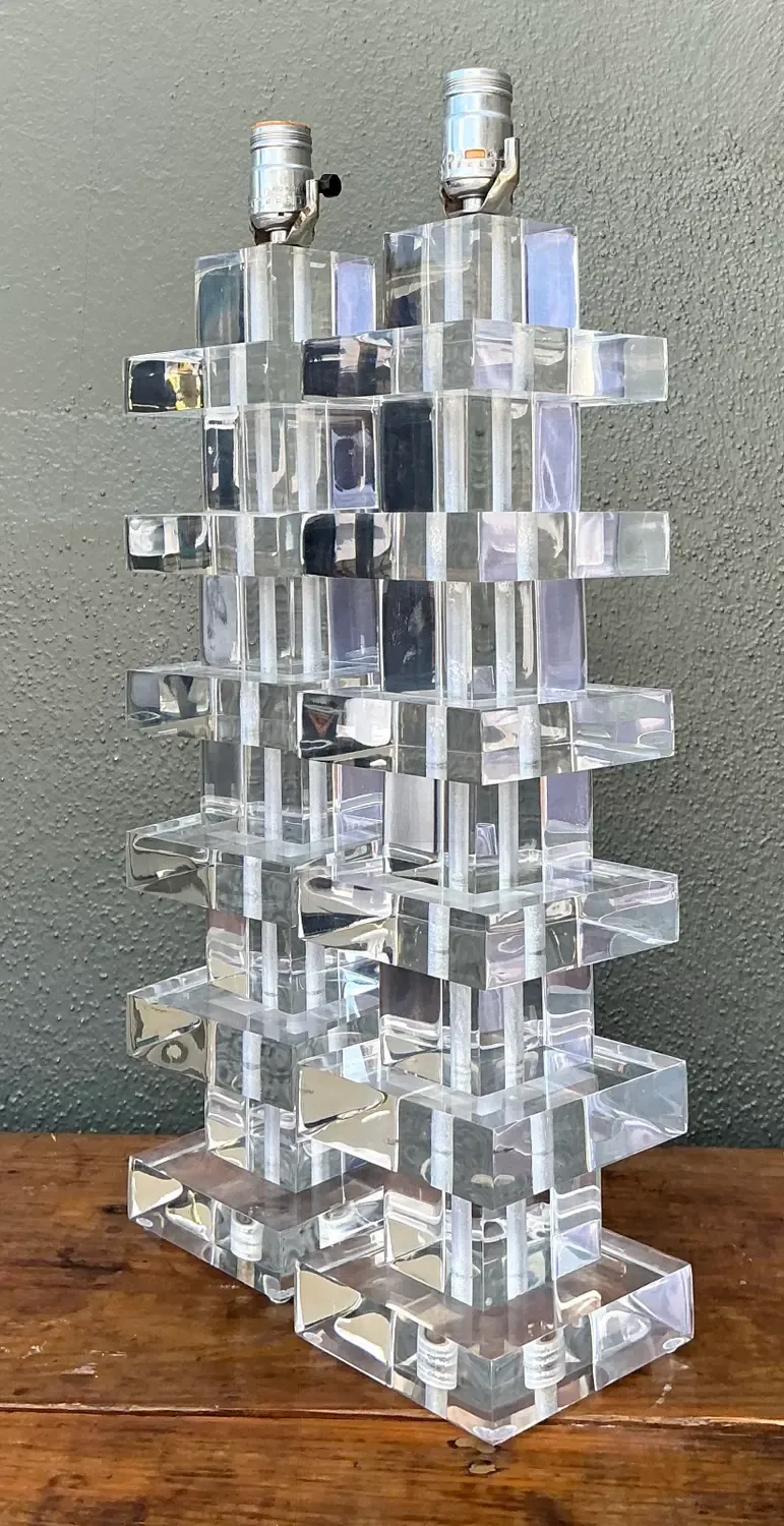 Vintage Stacked Lucite Blocks Lamps - A Pair — additional photo 7