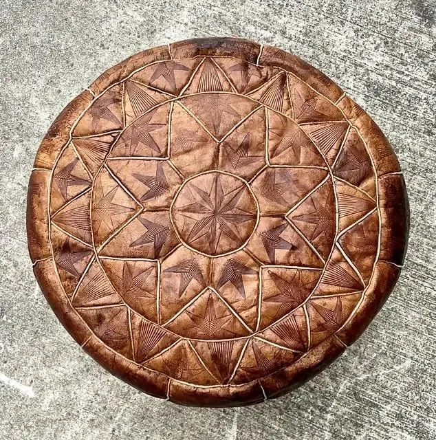 Vintage Star Tufted Leather Ottoman — additional photo 4