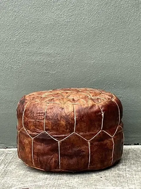Vintage Star Tufted Leather Ottoman — additional photo 5