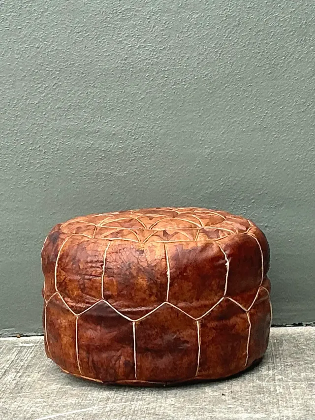 Vintage Star Tufted Leather Ottoman — additional photo 8