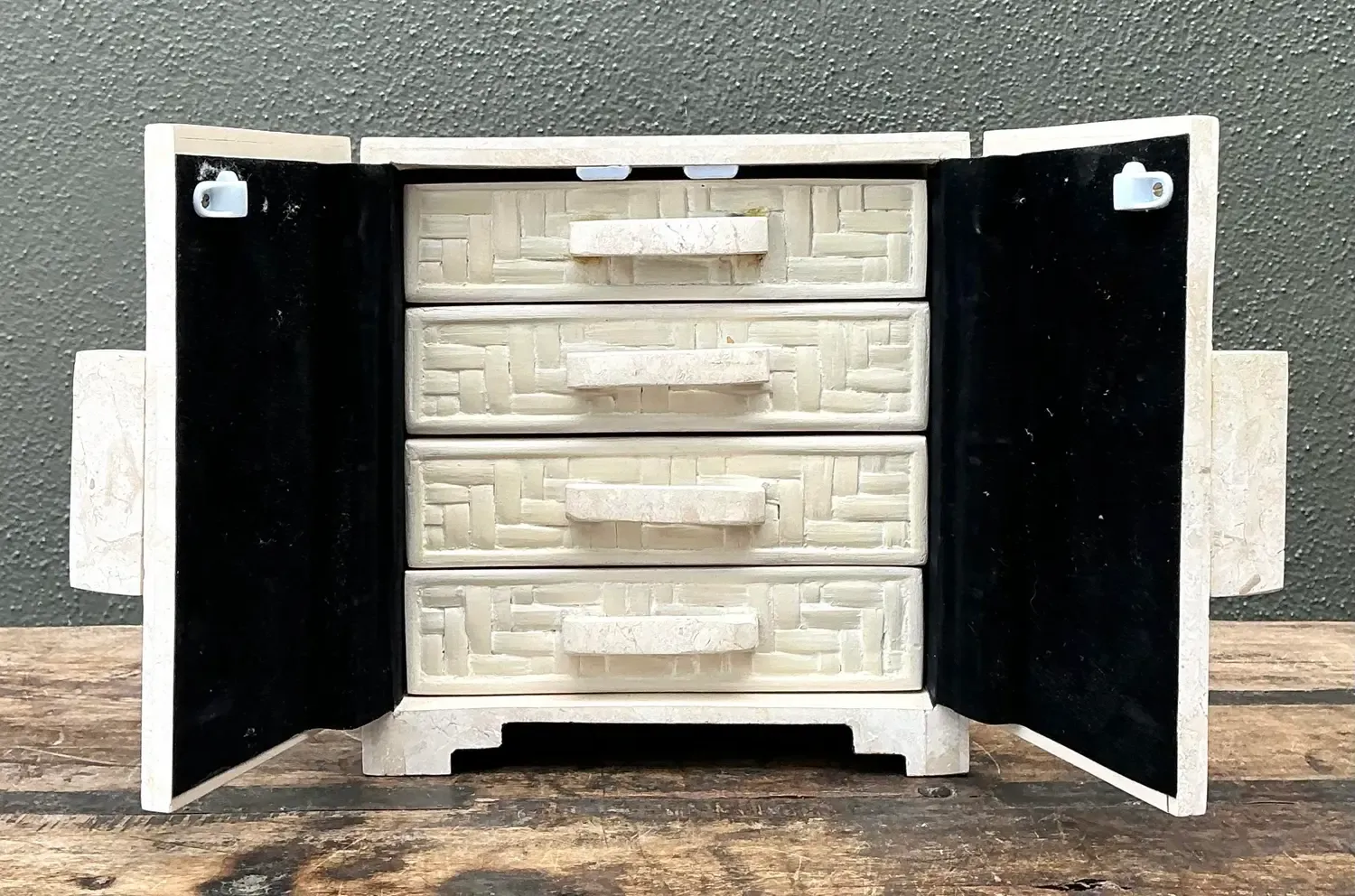 Vintage Tessellated Stone Jewelry Box — additional photo 4