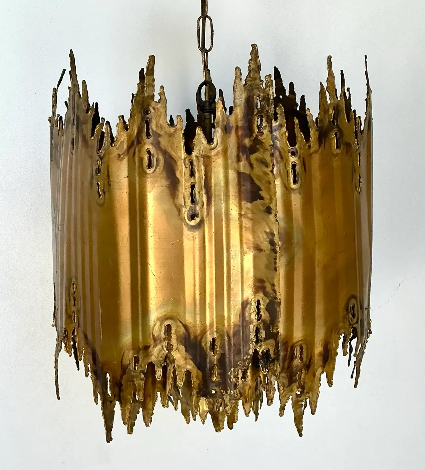 Vintage Tom Greene Brutalist Torch Cut Brass Chandelier — additional photo 5