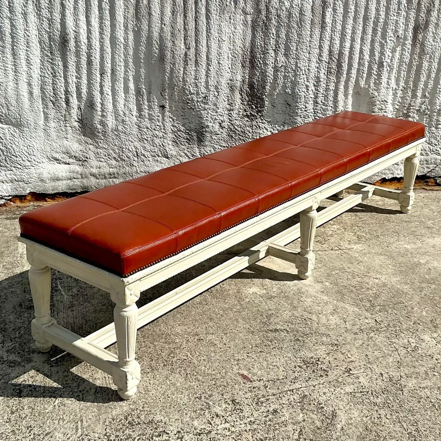 Vintage Traditional 19th Century Leather Bench — additional photo 3