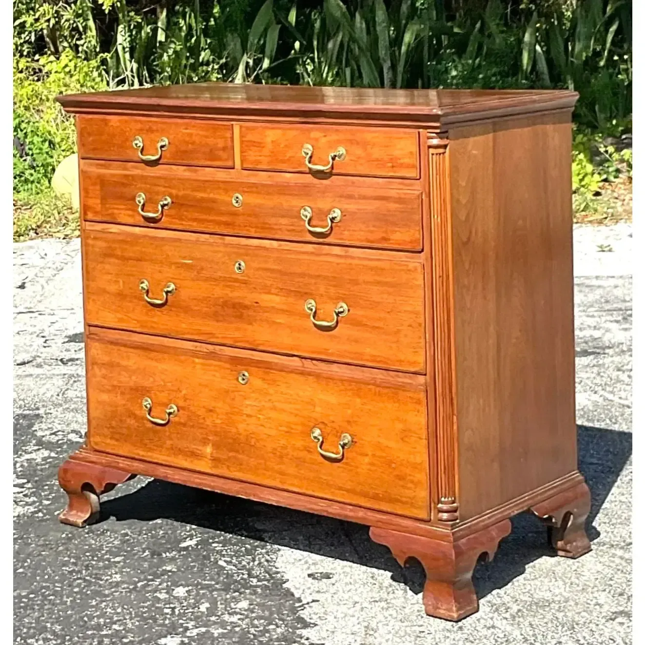 Vintage Traditional American Chippendale 1760s Figured Walnut Graduated Chest of Drawers — additional photo 1