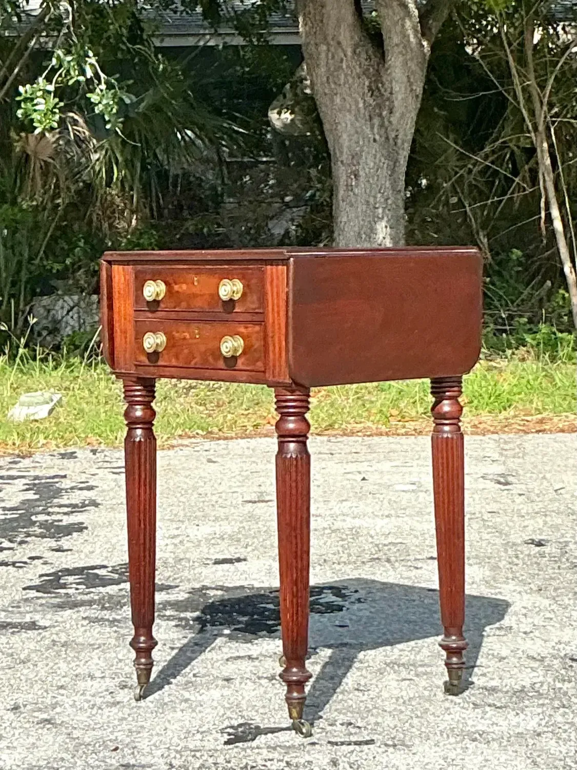 Vintage Traditional Flip Top Side Table — additional photo 4