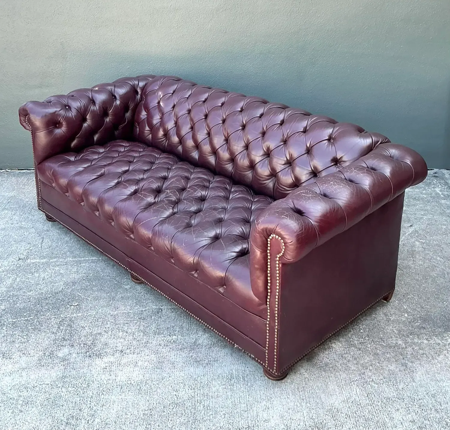 Vintage Tufted Leather Chesterfield Sofa — additional photo 6