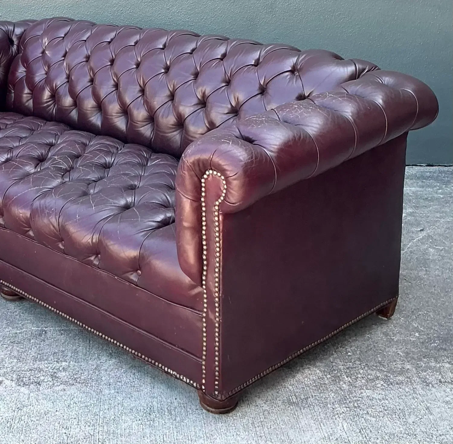 Vintage Tufted Leather Chesterfield Sofa — additional photo 7