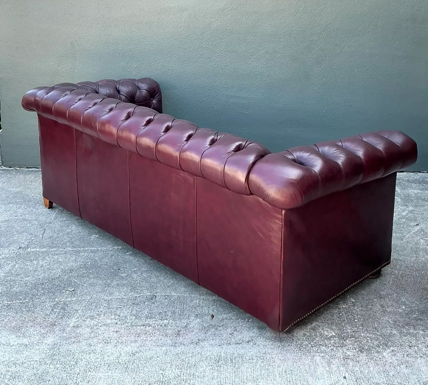 Vintage Tufted Leather Chesterfield Sofa — additional photo 8