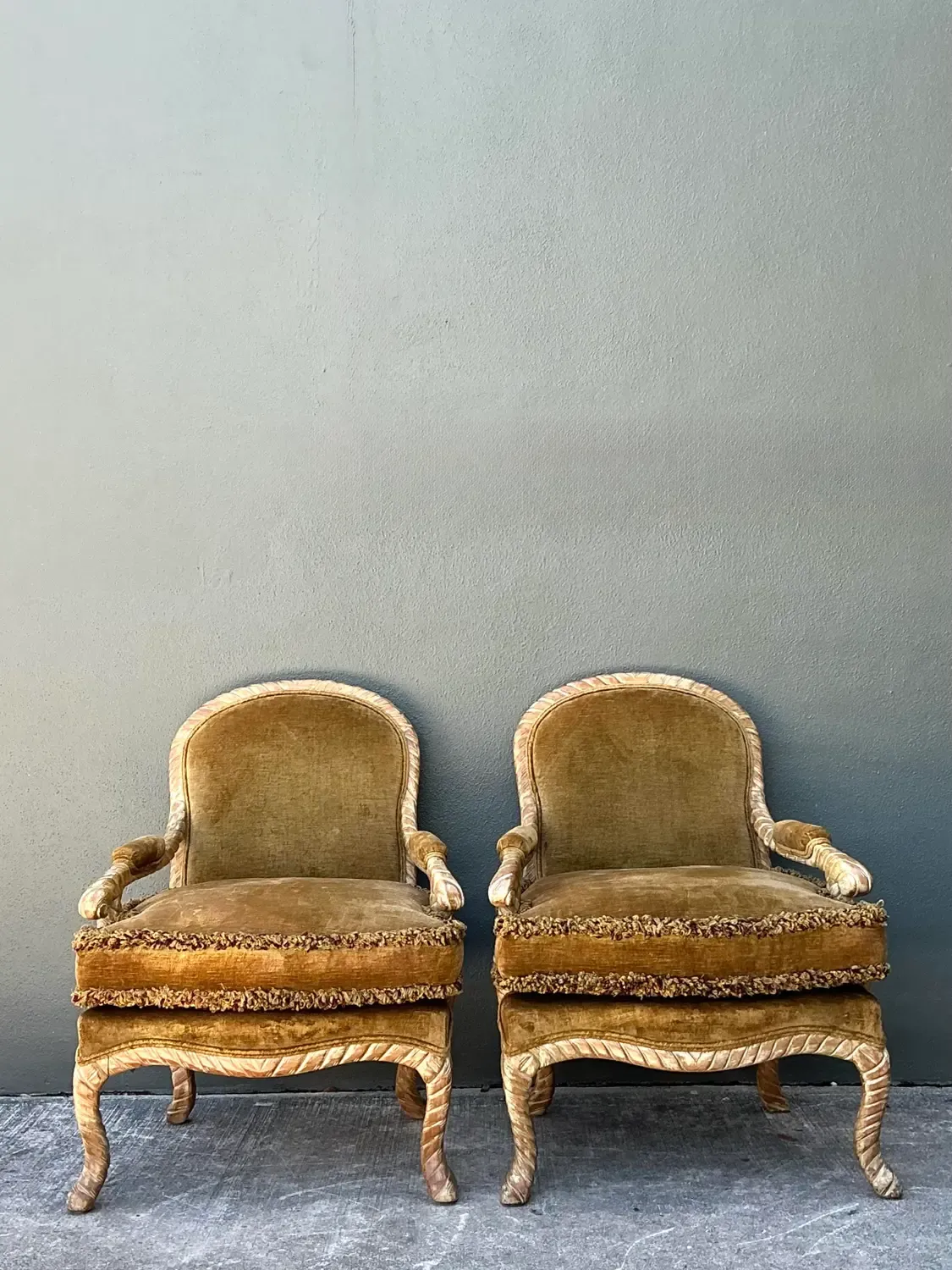 Vintage Velvet Fauteuil Chairs With Caterpillar Fringe — additional photo 5