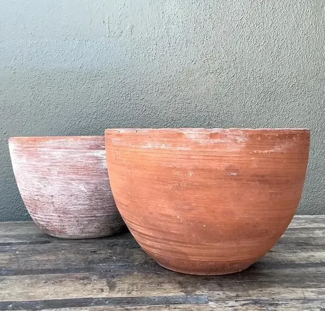 Vintage Washed Terracotta Planter Bowls - Set of 2 — additional photo 4