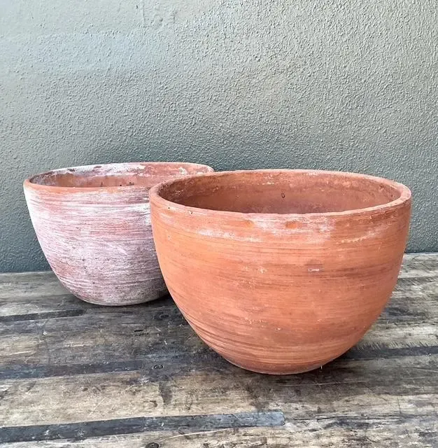 Vintage Washed Terracotta Planter Bowls - Set of 2 — additional photo 5
