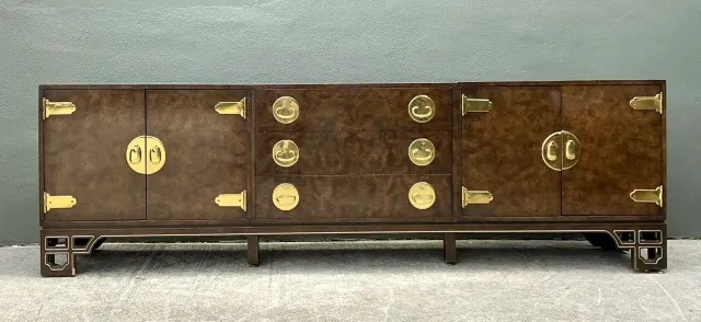 Vintage William Doezema for Mastercraft Burl Wood Medallion Credenza — additional photo 1