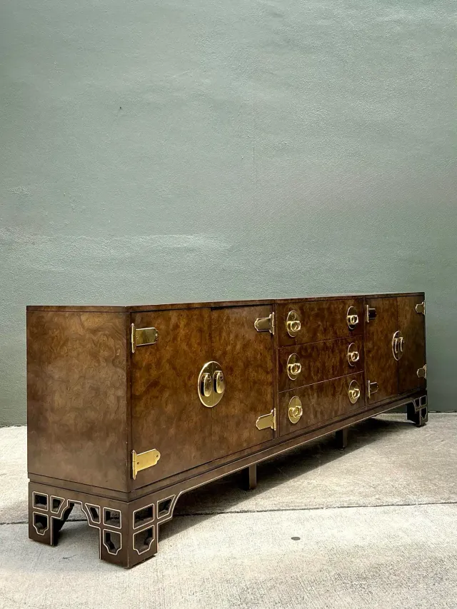 Vintage William Doezema for Mastercraft Burl Wood Medallion Credenza — additional photo 6