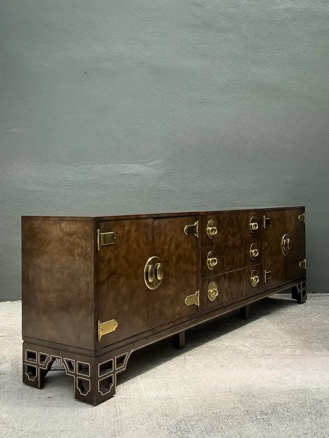 Vintage William Doezema for Mastercraft Burl Wood Medallion Credenza — additional photo 5