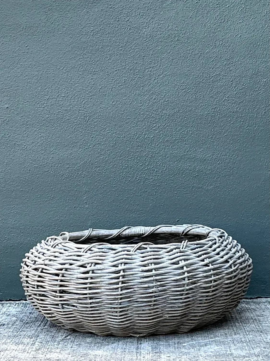 Vintage Woven Rattan Centerpiece Basket — additional photo 7